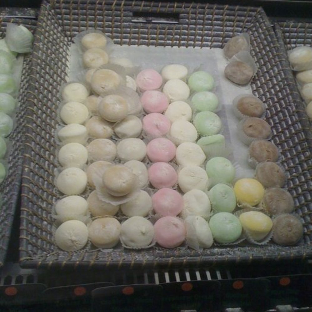 Mochi - mochi w/ gelato! - Ice Cream & Frozen Yogurt Near Me - Irvine, California Mochi - mochi w/ gelato! - Ice Cream & Frozen Yogurt Near Me - Irvine, California