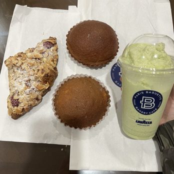Paris Baguette - Bakeries Near Me - Arcadia, California