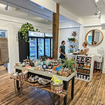 Flavor Fork - Fresh grab & go soups, salads and sandwiches plus frozen prepared meals and treats. - Specialty Food Near Me - Greenport, New York Flavor Fork - Fresh grab & go soups, salads and sandwiches plus frozen prepared meals and treats. - Specialty Food Near Me - Greenport, New York
