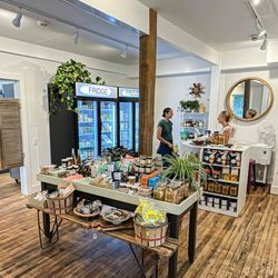 Flavor Fork - Fresh grab & go soups, salads and sandwiches plus frozen prepared meals and treats.