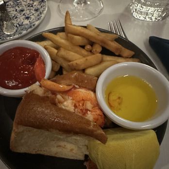 Atlantic Fish - Maine Lobster Roll - Seafood Near Me - Boston, Massachusetts Atlantic Fish - Maine Lobster Roll - Seafood Near Me - Boston, Massachusetts