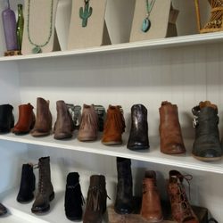 Frou Frou Boutique