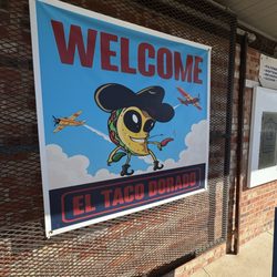 El Taco Dorado - Front sign