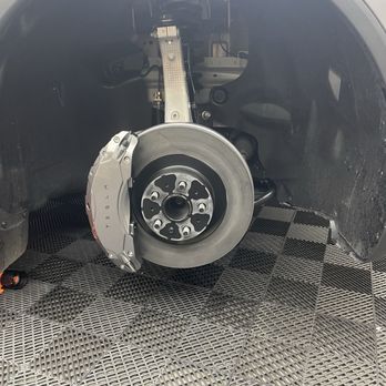 iWrapCars - Wrap PPF & Tinting - Painted Caliper cover to match body paint. Painted rotors. - Vehicle Wraps Near Me - Los Angeles, California iWrapCars - Wrap PPF & Tinting - Painted Caliper cover to match body paint. Painted rotors. - Vehicle Wraps Near Me - Los Angeles, California