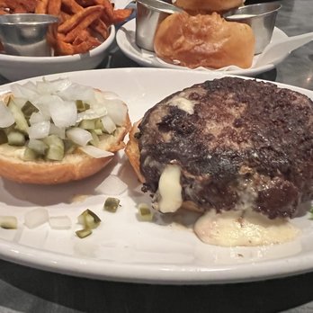Kenny's Burger Joint - Plano - Jucy Lucy - Burgers Near Me - Plano, Texas