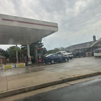 Kwik Trip - Gas Stations Near Me - Juneau, Wisconsin Kwik Trip - Gas Stations Near Me - Juneau, Wisconsin