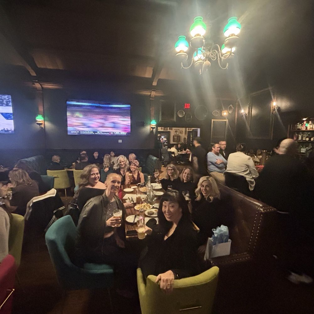 Gibson's Irish Pub - The other angle - piano room booth - Irish Pub Near Me - Walnut Creek, California Gibson's Irish Pub - The other angle - piano room booth - Irish Pub Near Me - Walnut Creek, California