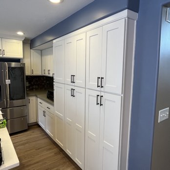 AmeriWood Construction - a kitchen with white cabinets - General Contractors Near Me AmeriWood Construction - a kitchen with white cabinets - General Contractors Near Me