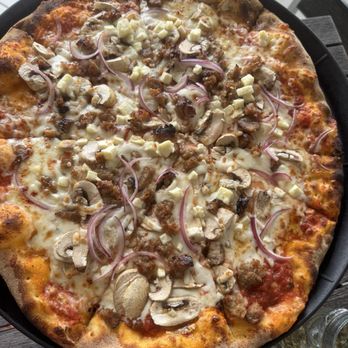 High Tide Social House - Pizza special - New American Near Me - Cape Coral, Florida