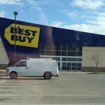 Best Buy Tulsa Midtown - View from parking lot. - Electronics Near Me - Tulsa, Oklahoma Best Buy Tulsa Midtown - View from parking lot. - Electronics Near Me - Tulsa, Oklahoma