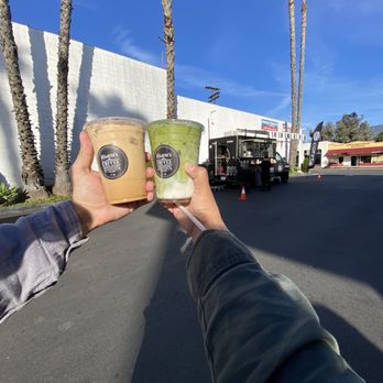 Majanos Coffee - Iced coffee & Iced lavender matcha latte - Coffee & Tea Near Me - Pasadena, California