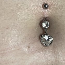 Feral Body Mods - Navel Piercing feat. tattoo artist Sabrina!
