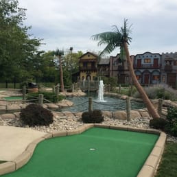 Family friendly, 2 courses of putt putt.  The entire complex includes bowling and laser tag.