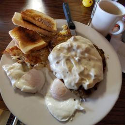 Chicken fried steak - average taste but fast and friendly service!