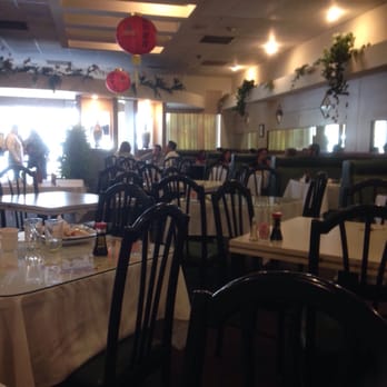 Hot Wok Cafe - Inside seating - Chinese Near Me - Northridge, California
