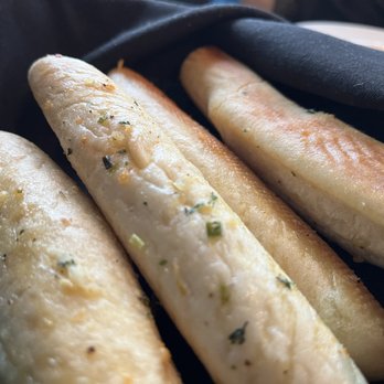 Baia Della Italian Kitchen - Breadsticks - Italian Near Me - Baxter, Minnesota