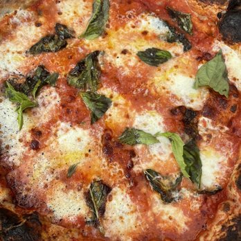 Leuca - Italian Near Me - Brooklyn, New York