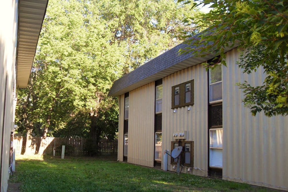 ACORN VILLAGE APARTMENTS Request Information 918 E 7th St