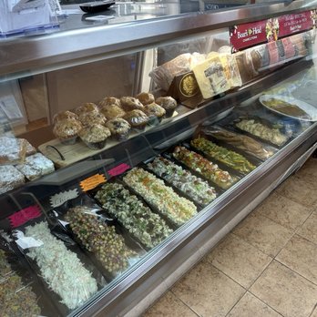 Springbrook Deli - Delis Near Me - Orange, Connecticut