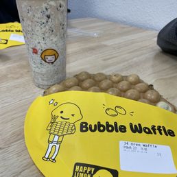 Oreo waffle and drink Oreo waffle and drink