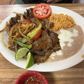 Antojitos El Tapatio - Asada - Mexican Near Me - Breckenridge, Texas