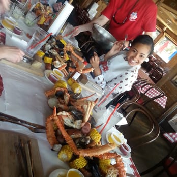 The Crab Pot - Crab for days - Seafood Near Me - Long Beach, California