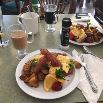 Wildflower Cafe - Breakfast & Brunch Near Me - Clearwater, Florida Wildflower Cafe - Breakfast & Brunch Near Me - Clearwater, Florida