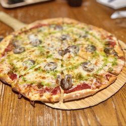 Scaturo's Baking Co & Cafe - Fat Tony pizza