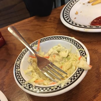 L & R Soda Bar - Coleslaw, yummy!! - American Near Me - Elkton, Kentucky