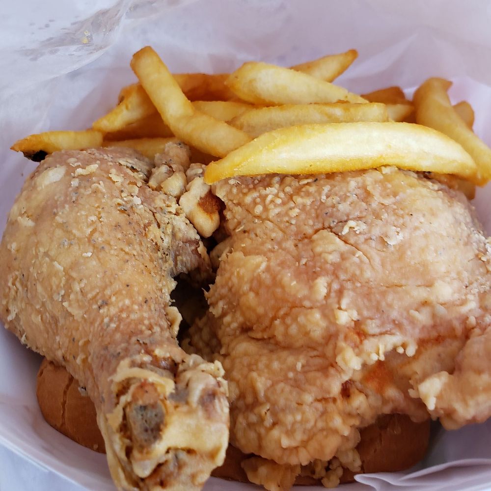 Harold's Chicken Shack #36 - Meal - Chicken Wings Near Me - Chicago, Illinois Harold's Chicken Shack #36 - Meal - Chicken Wings Near Me - Chicago, Illinois