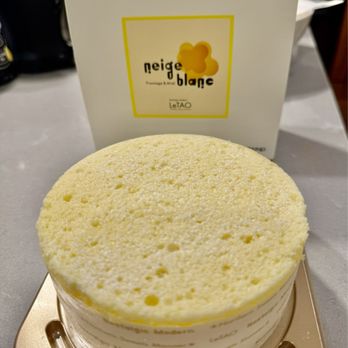 LeTAO - Honey cake - Themed Cafes Near Me - Bellevue, Washington LeTAO - Honey cake - Themed Cafes Near Me - Bellevue, Washington