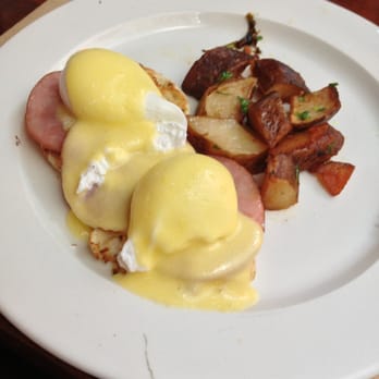 Pershing Square - Eggs Benedict (note: potatoes are true of given amount a little disappointed) - American Near Me - New York, New York Pershing Square - Eggs Benedict (note: potatoes are true of given amount a little disappointed) - American Near Me - New York, New York