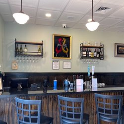 Mario McGee's Pizza - Bar area