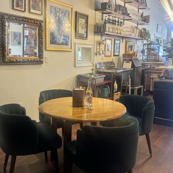 Vegetation Cafe & Kitchen - Dining - Vegan Near Me - Lakeland, Florida Vegetation Cafe & Kitchen - Dining - Vegan Near Me - Lakeland, Florida