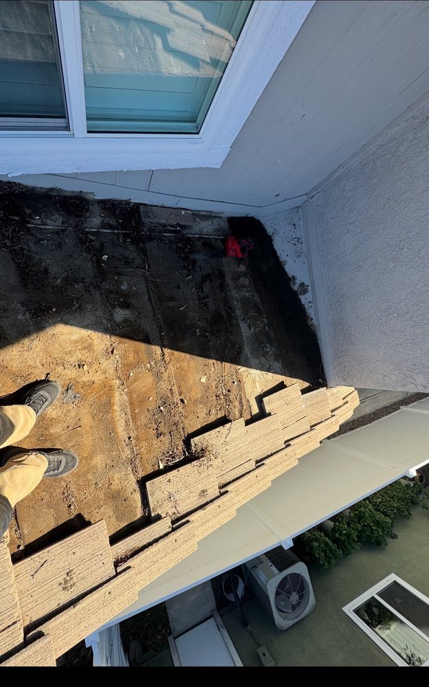 Slide of M&M Elite Roofing