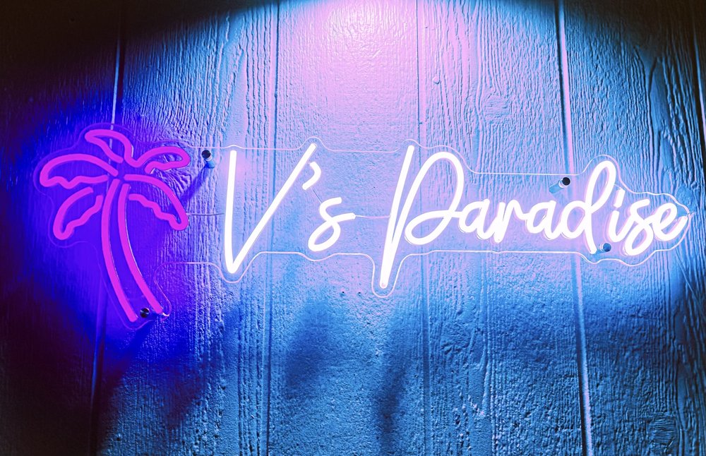 V’s Paradise Ice Logo