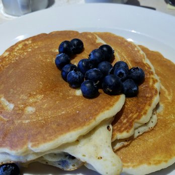 Egg Basket Pancake House - Short stack - Blueberry - Breakfast & Brunch Near Me - Streamwood, Illinois