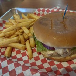 Downtown Burger - Grilled chicken sandwich