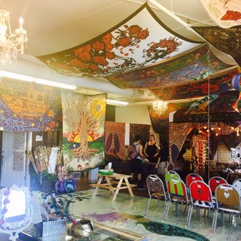 Five Star Henna - Inside the henna shop - Henna Artists Near Me - Seaside, Oregon Five Star Henna - Inside the henna shop - Henna Artists Near Me - Seaside, Oregon