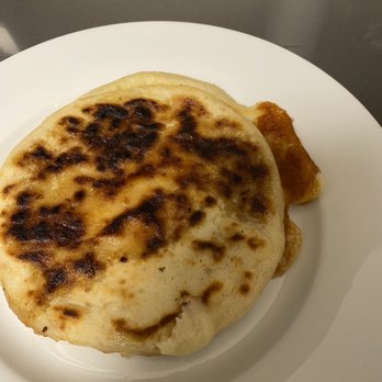 Antojitos Y Mas - Pupusas - Food Trucks Near Me - Bellevue, Washington