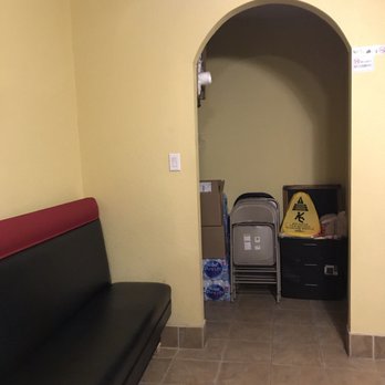 El Norteno - Dallas - Small waiting area - Tacos Near Me - Dallas, Texas