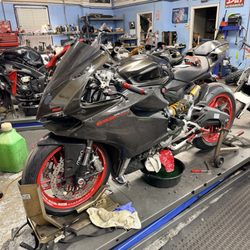 Sporttech Cycles - Oil change