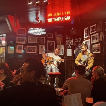 The Temple Bar - Pubs Near Me - Dublin, D