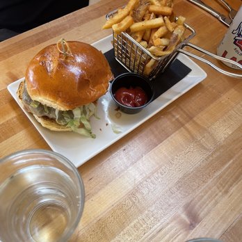 Bar Charley - Hangover Burger - Steakhouses Near Me - Washington, DC, District of Columbia