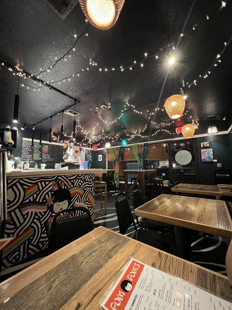 Pom Pom's Teahouse & Sandwicheria