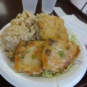 Cafe 100 - fried fish - Hawaiian Near Me - Hilo, Hawaii Cafe 100 - fried fish - Hawaiian Near Me - Hilo, Hawaii
