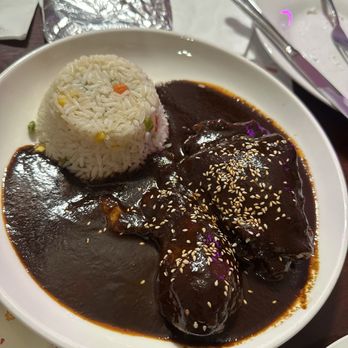 El Ruizeñor Grill - Their delectable mole de pollo - Mexican Near Me - Temple City, California El Ruizeñor Grill - Their delectable mole de pollo - Mexican Near Me - Temple City, California