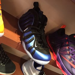 Sneaker Hub