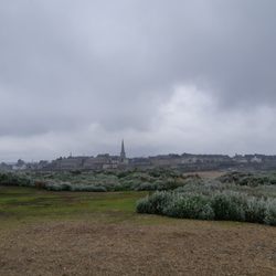 Tombe de Chateaubriand - Photo prise depuis la tombe de Châteaubriant