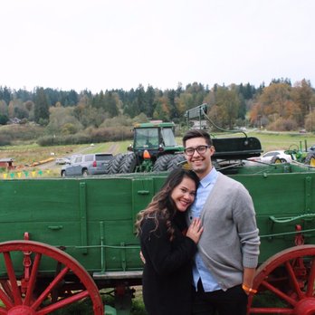 Bob's Corn & Pumpkin Farm - Green wagon in the front by the parking lot - Pumpkin Patches Near Me - Snohomish, Washington Bob's Corn & Pumpkin Farm - Green wagon in the front by the parking lot - Pumpkin Patches Near Me - Snohomish, Washington